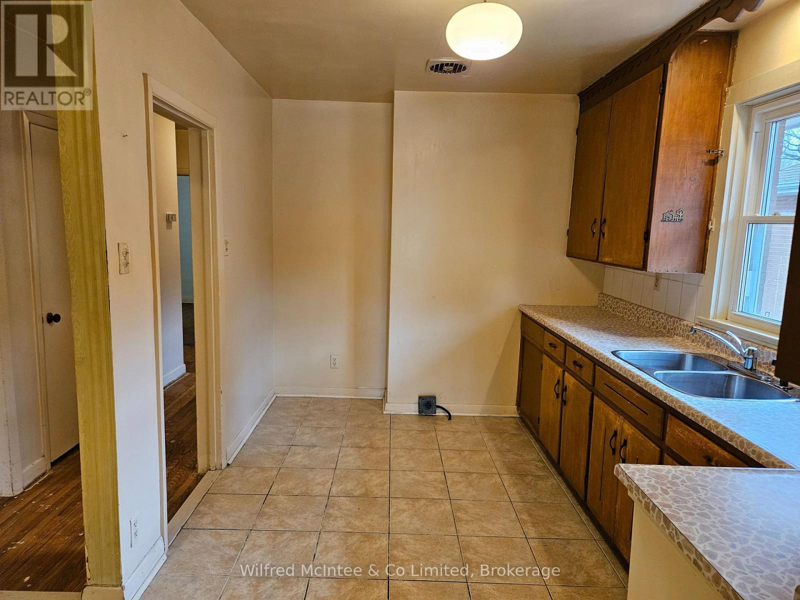 69 Haliburton Avenue, Toronto (islington-city Centre West), Ontario