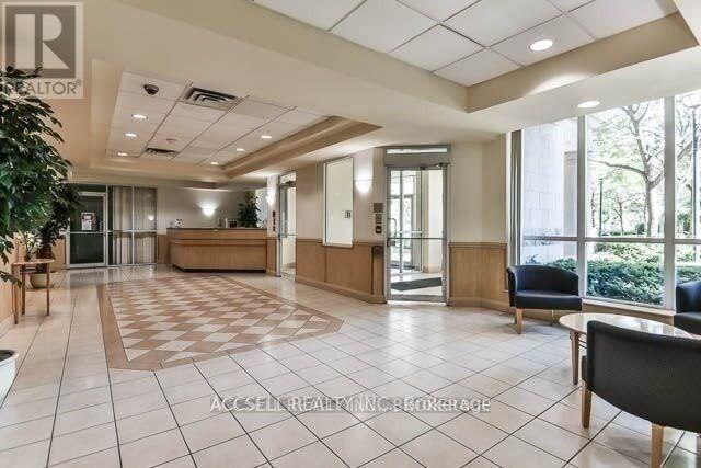 1008 - 650 Lawrence Avenue W, Toronto (englemount-lawrence), Ontario