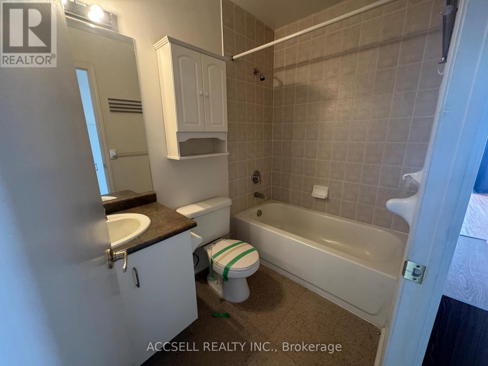 1008 - 650 Lawrence Avenue W, Toronto (englemount-lawrence), Ontario