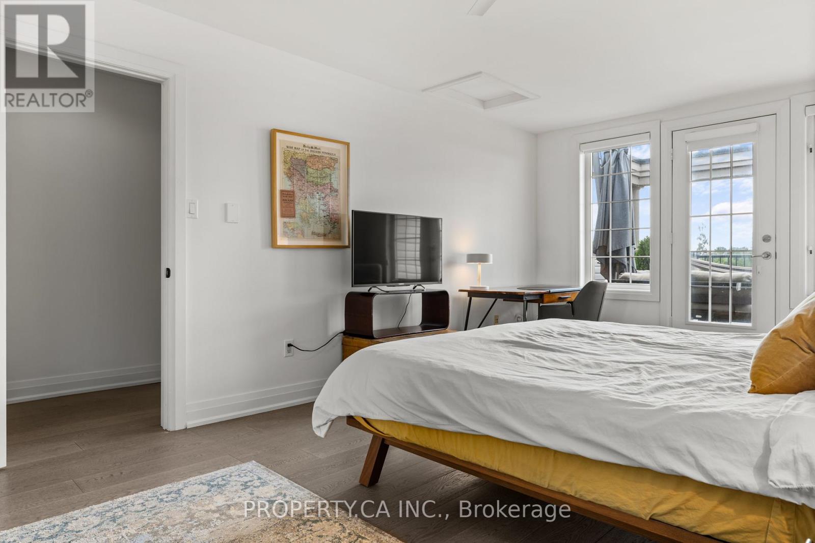 55 Northern Dancer Boulevard, Toronto (the Beaches), Ontario