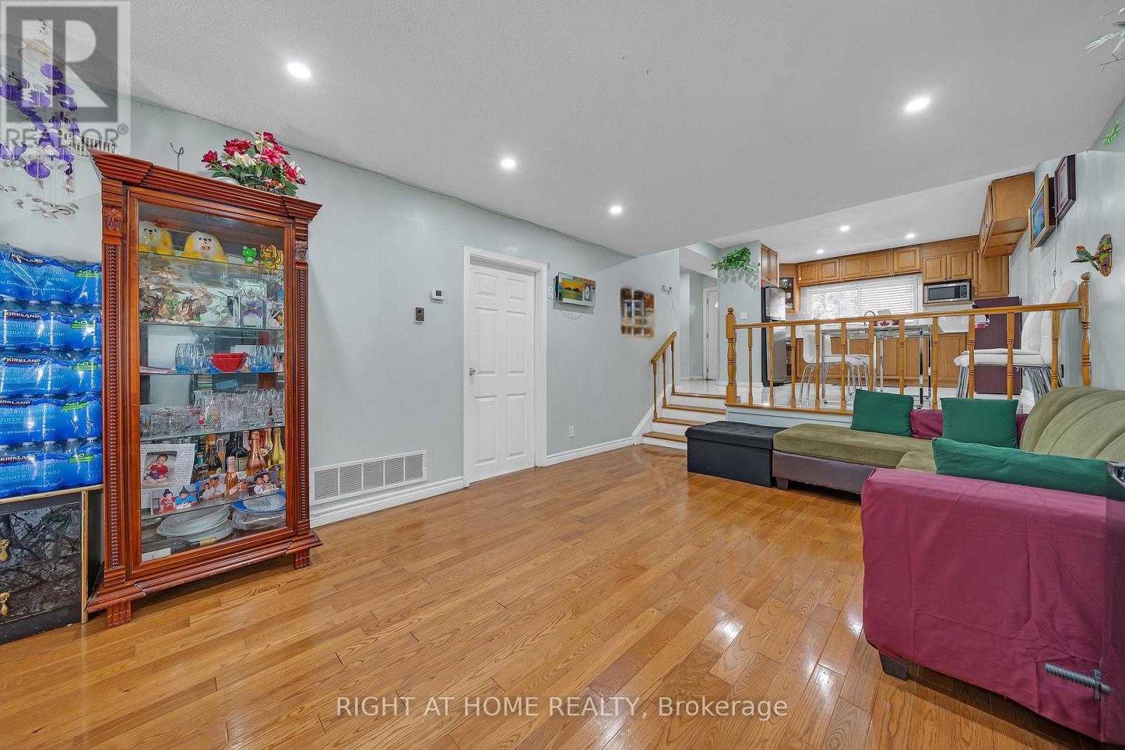 101 - 2901 Jane Street, Toronto (glenfield-jane Heights), Ontario