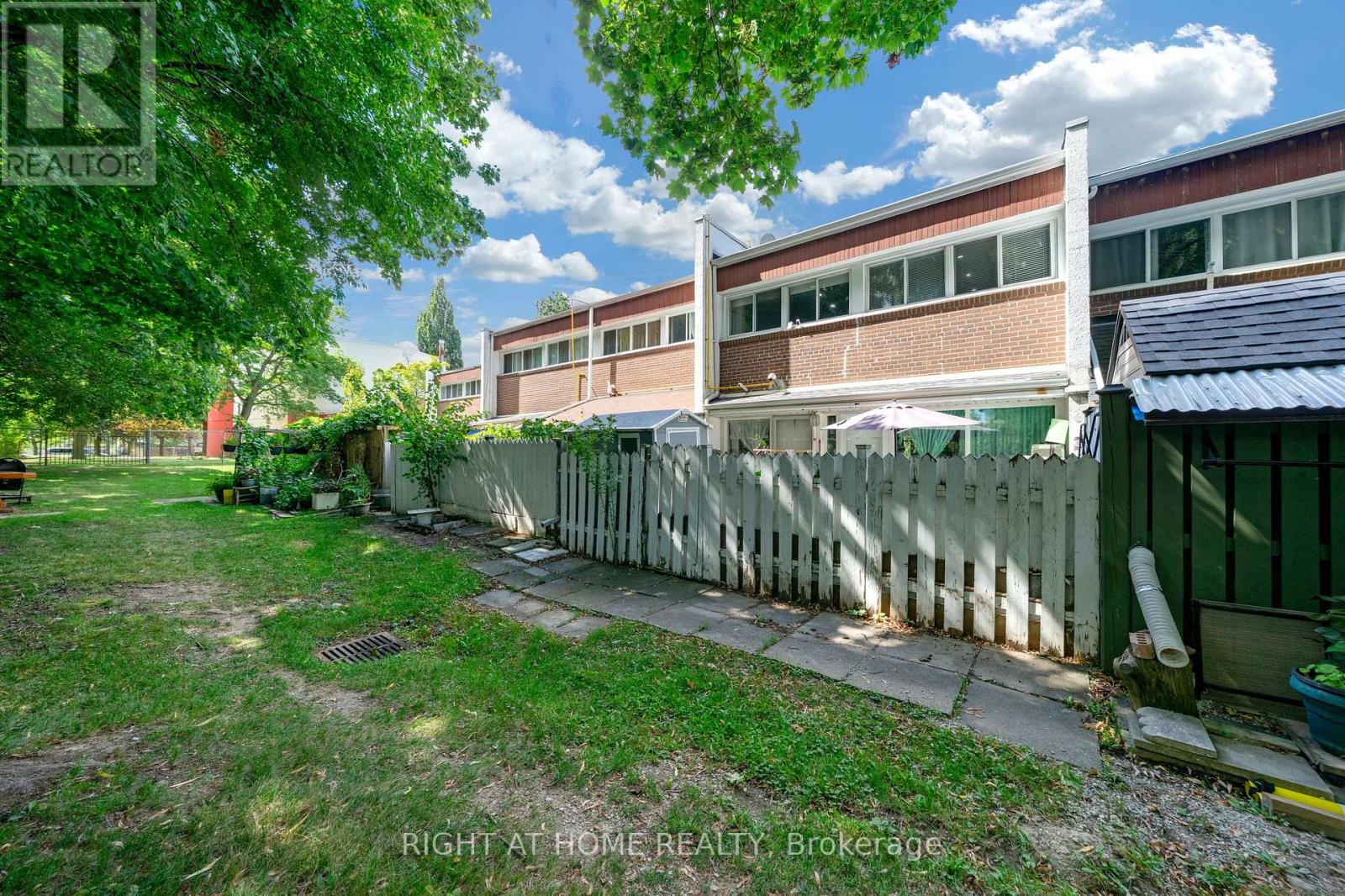 101 - 2901 Jane Street, Toronto (glenfield-jane Heights), Ontario