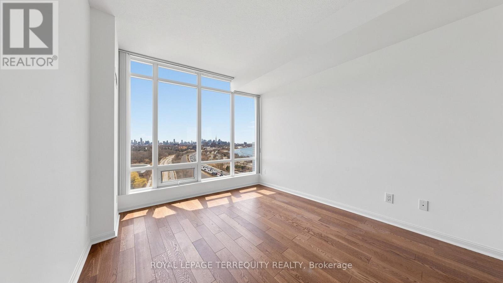 2205 - 15 Windermere Avenue, Toronto (high Park-swansea), Ontario