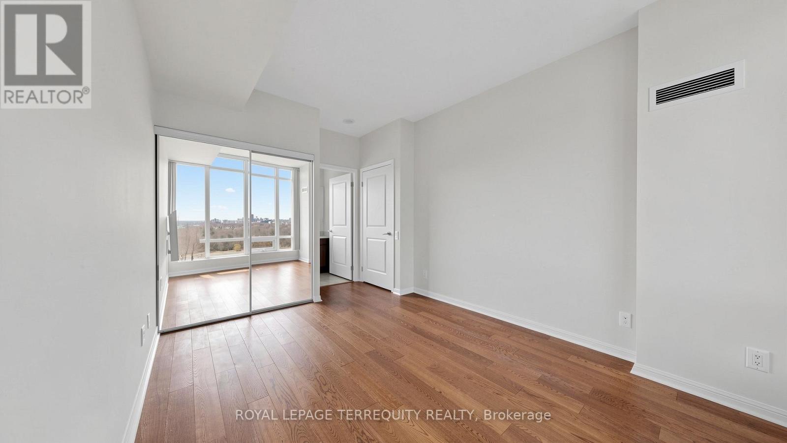 2205 - 15 Windermere Avenue, Toronto (high Park-swansea), Ontario