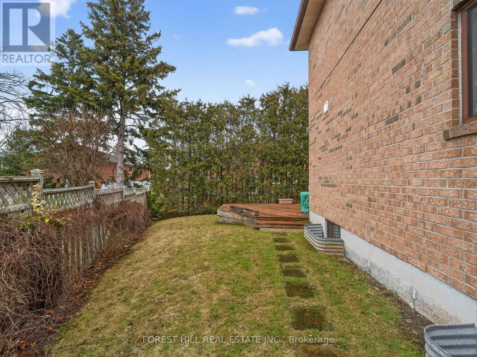 37 Artisan Place, Toronto (hillcrest Village), Ontario