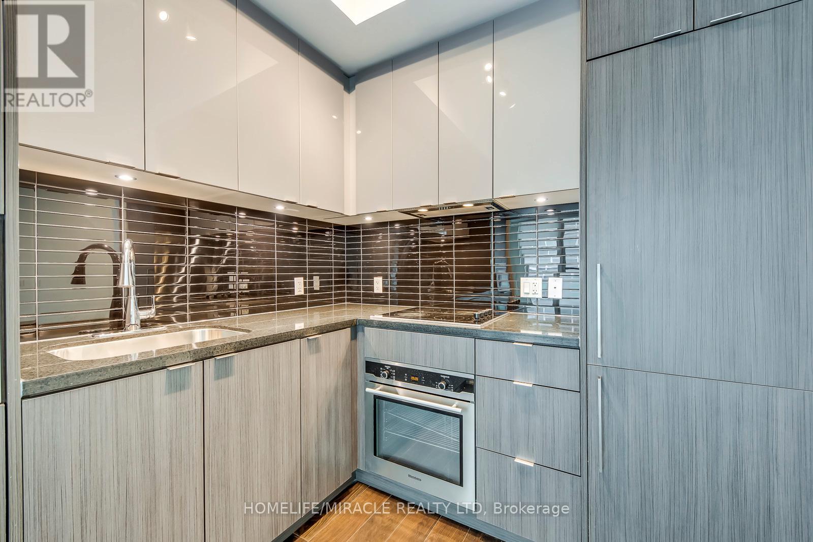 3210 - 125 Blue Jays Way, Toronto (waterfront Communities), Ontario