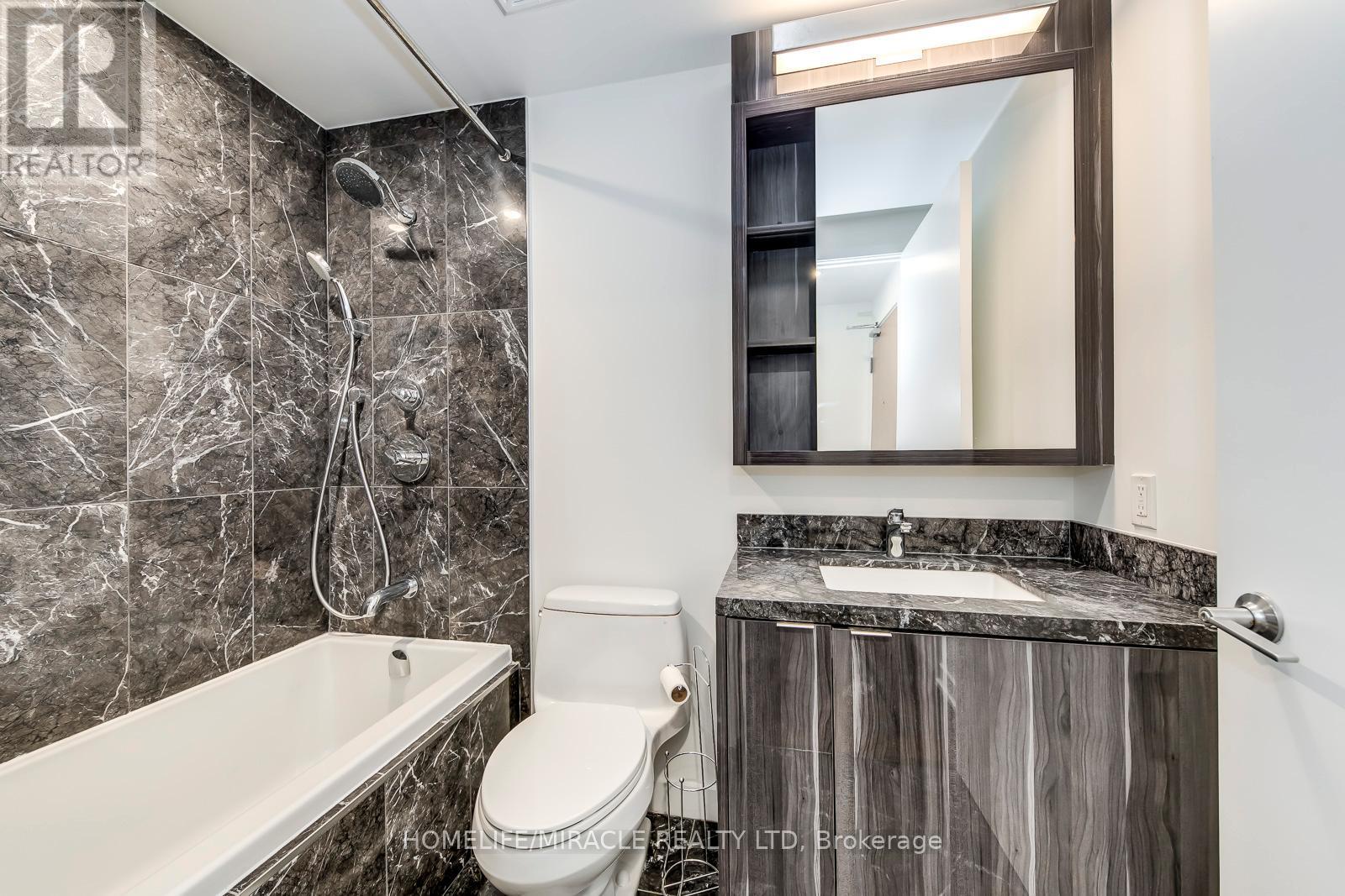 3210 - 125 Blue Jays Way, Toronto (waterfront Communities), Ontario