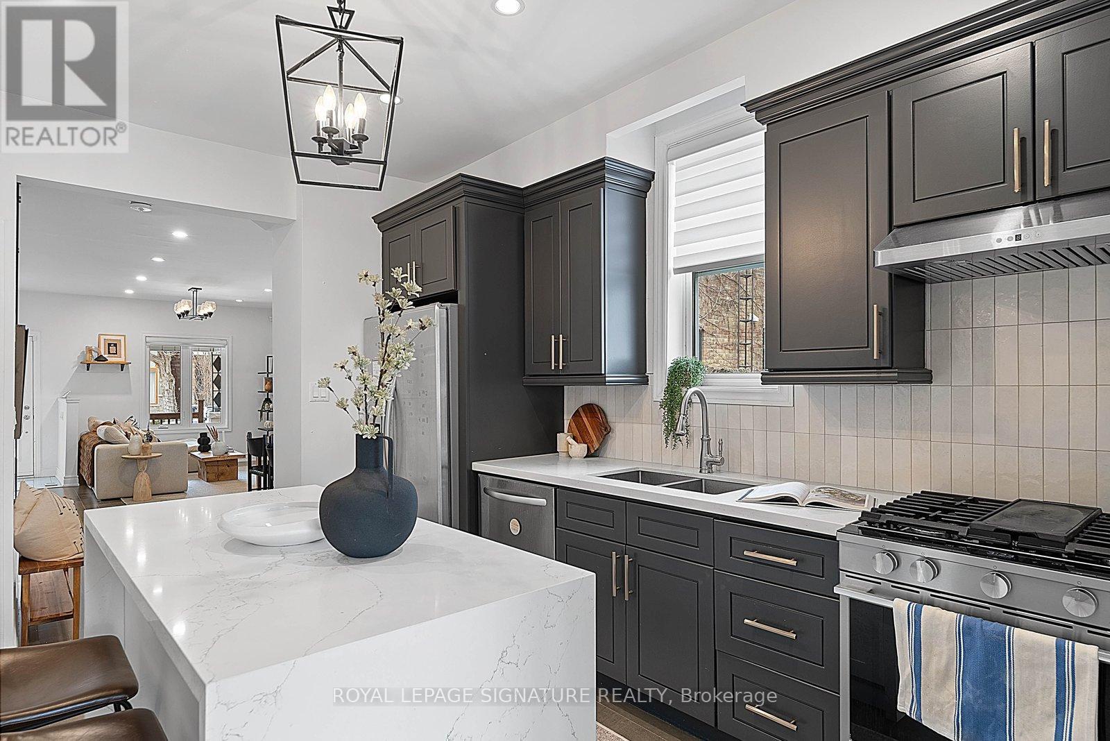 15 Yarmouth Road, Toronto (annex), Ontario