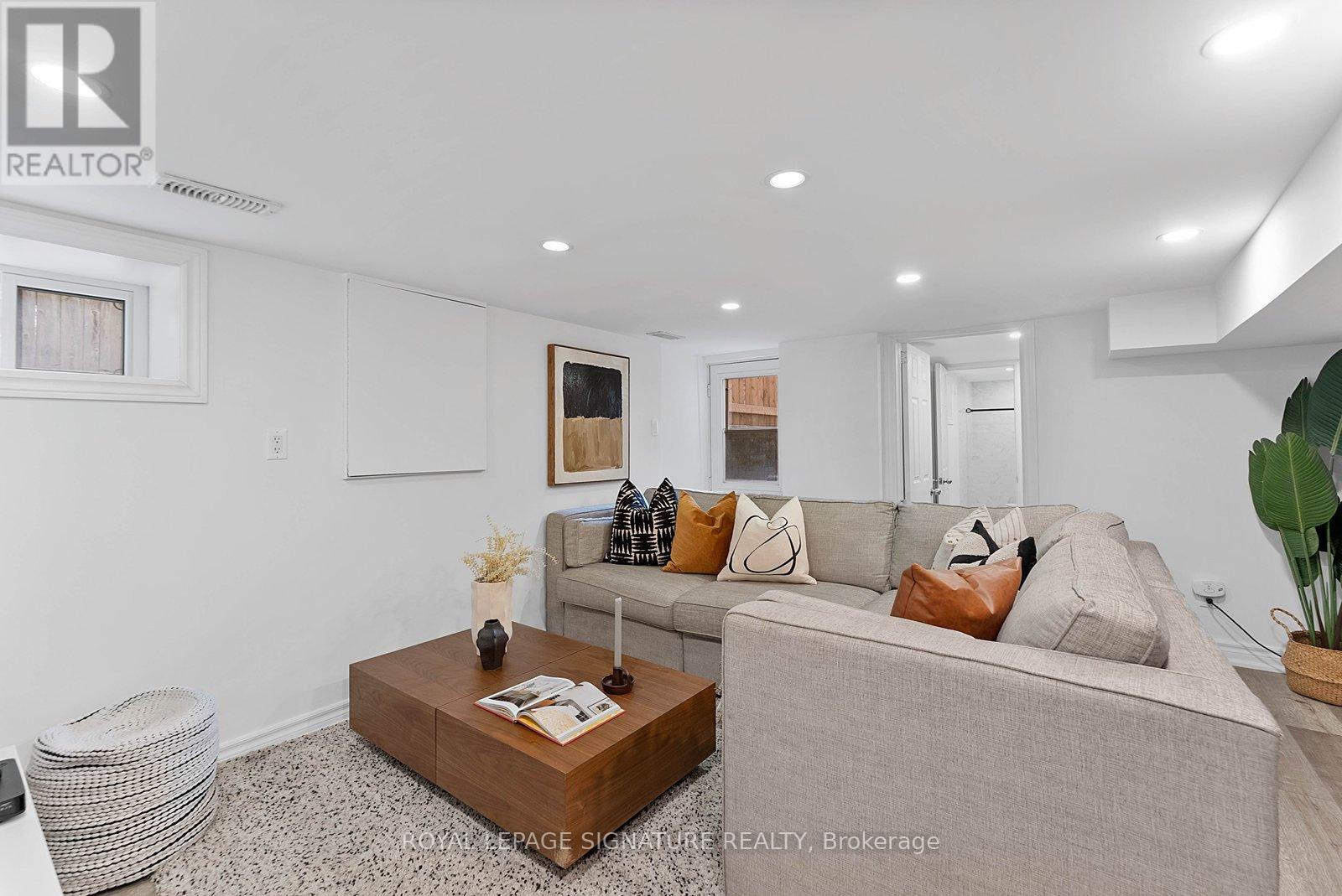 15 Yarmouth Road, Toronto (annex), Ontario