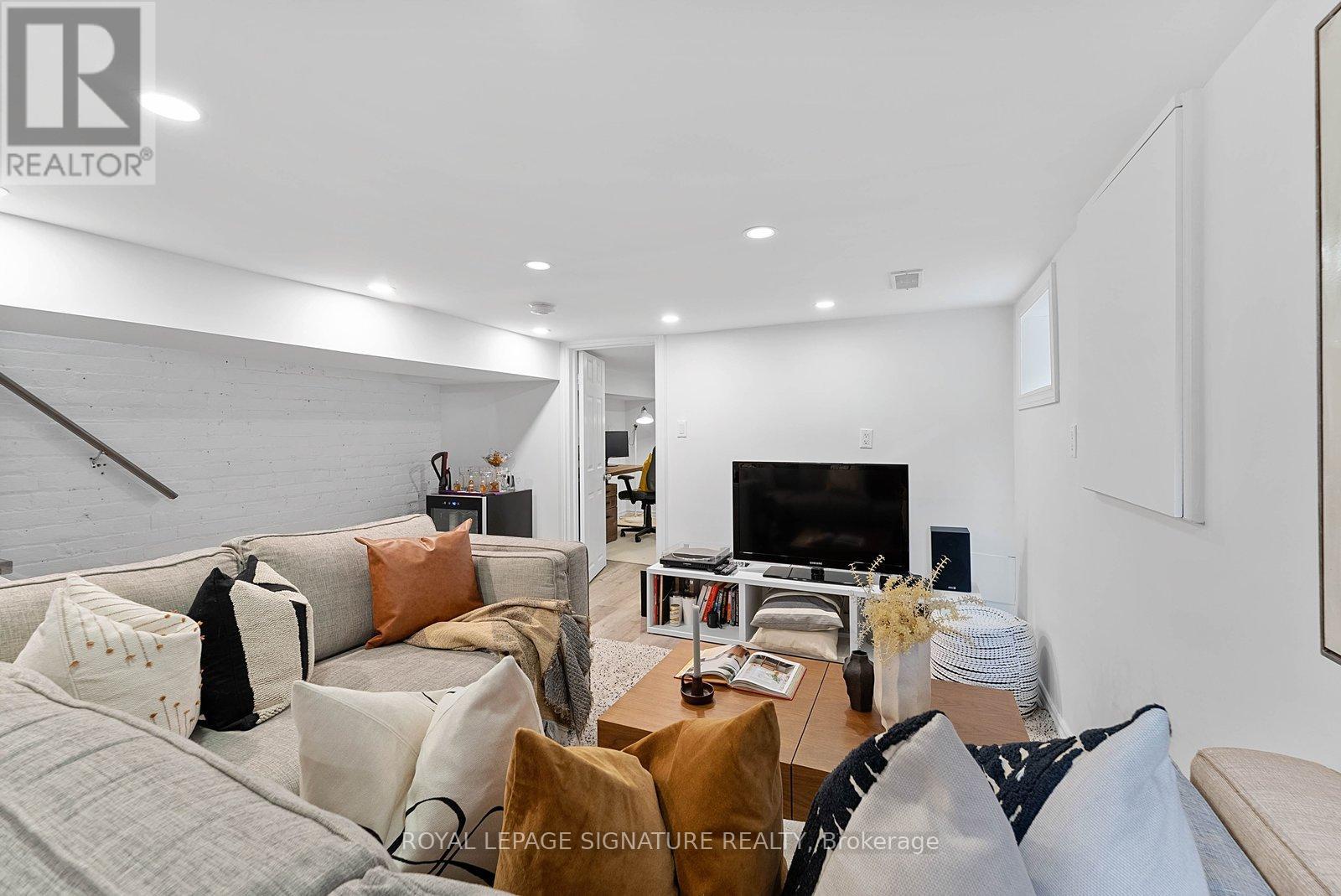 15 Yarmouth Road, Toronto (annex), Ontario