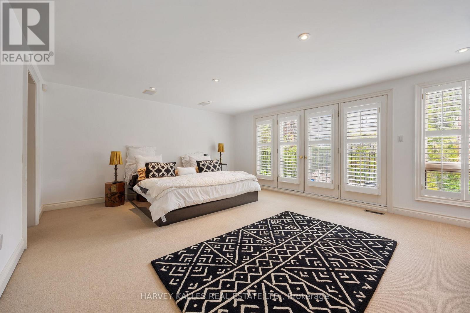 26 Forest Ridge Drive, Toronto (forest Hill North), Ontario