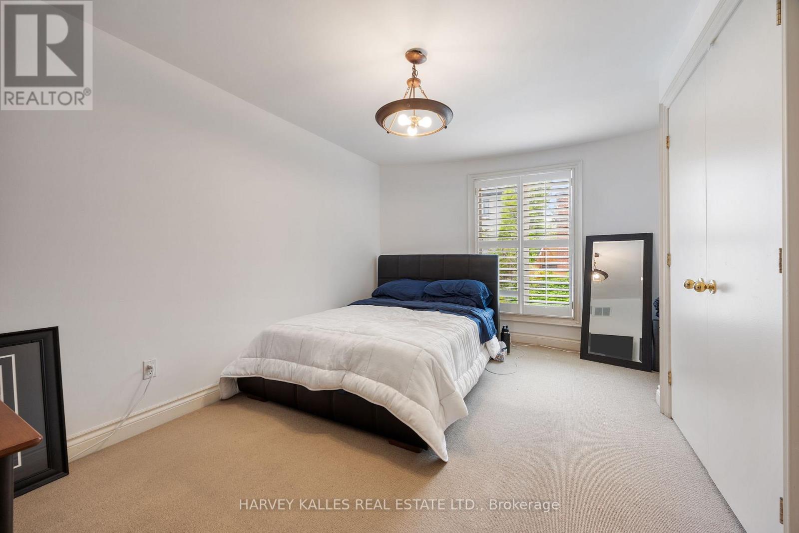 26 Forest Ridge Drive, Toronto (forest Hill North), Ontario