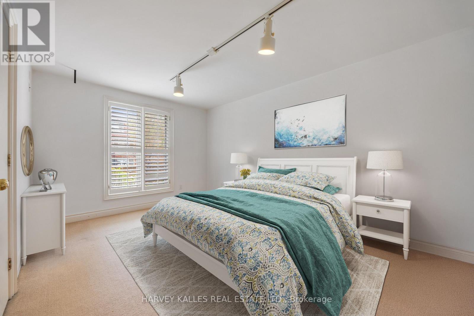 26 Forest Ridge Drive, Toronto (forest Hill North), Ontario