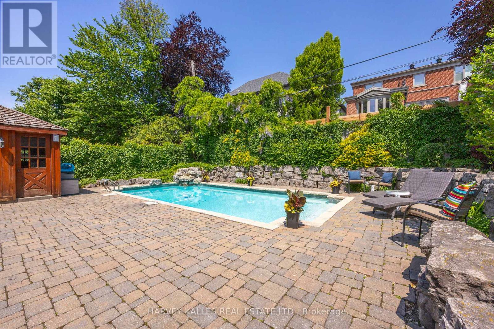 26 Forest Ridge Drive, Toronto (forest Hill North), Ontario