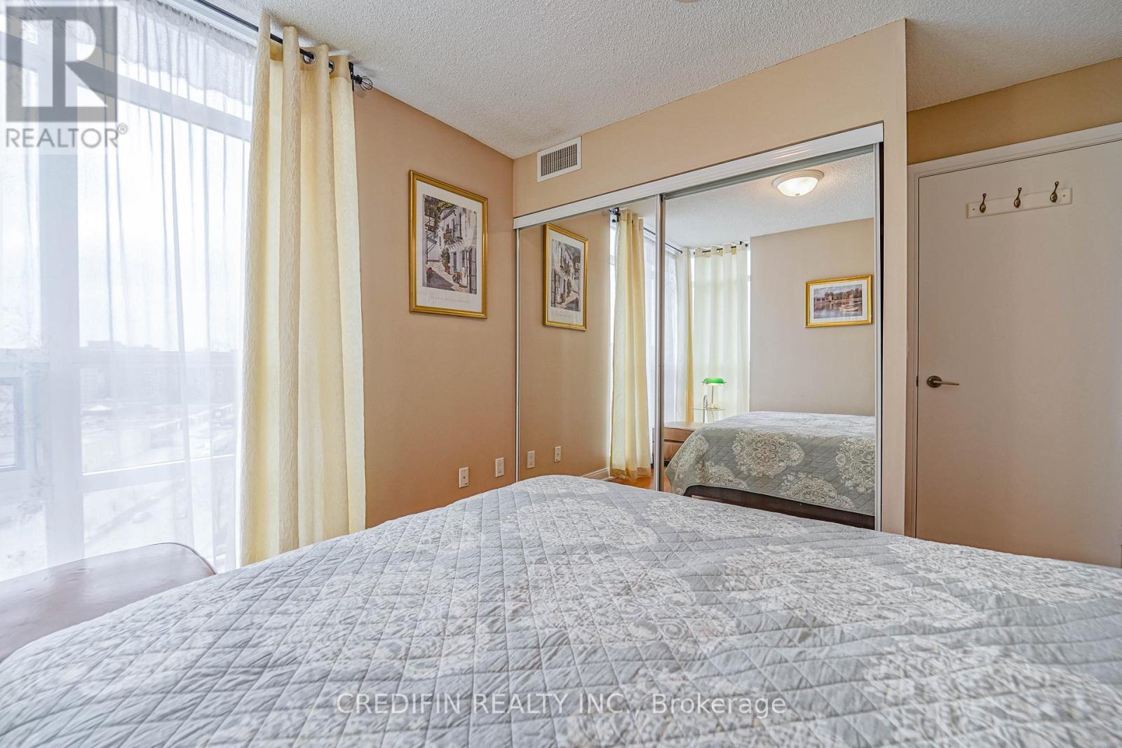 1118 - 238 Bonis Avenue, Toronto (tam O'shanter-sullivan), Ontario