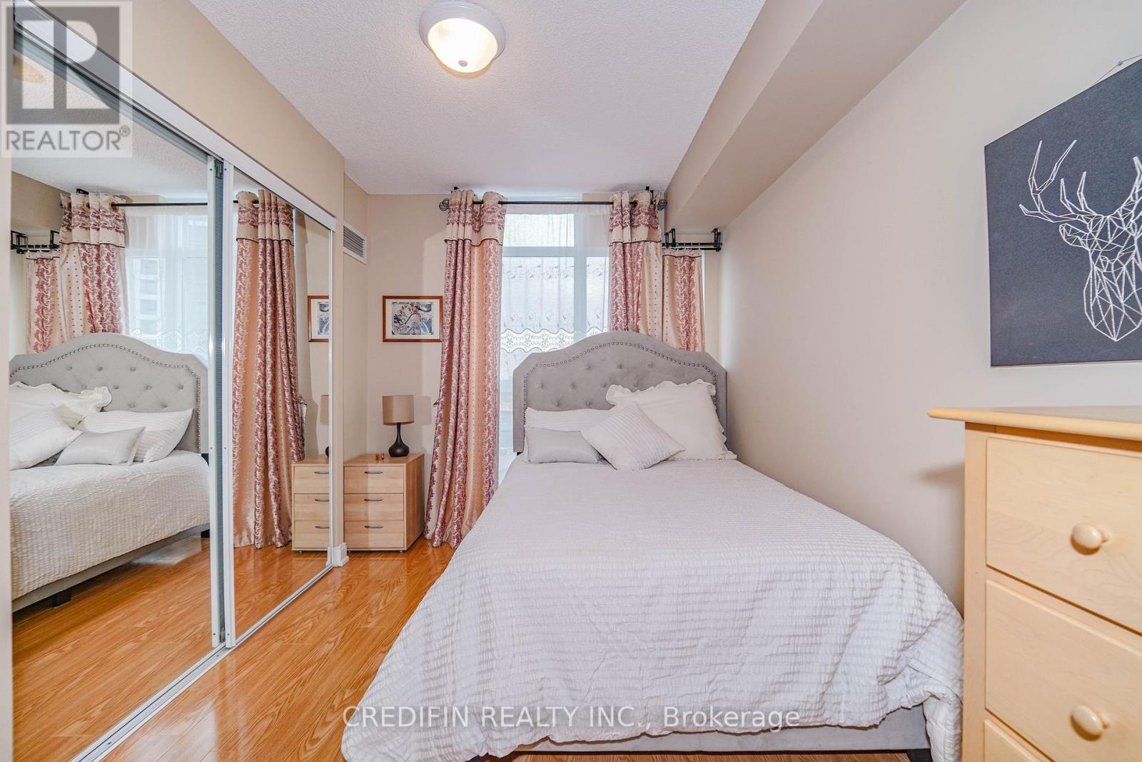 1118 - 238 Bonis Avenue, Toronto (tam O'shanter-sullivan), Ontario