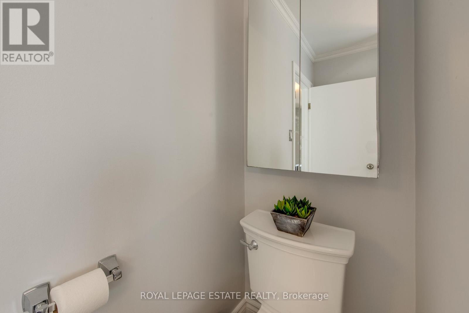 138 Woodmount Avenue, Toronto (danforth Village-east York), Ontario