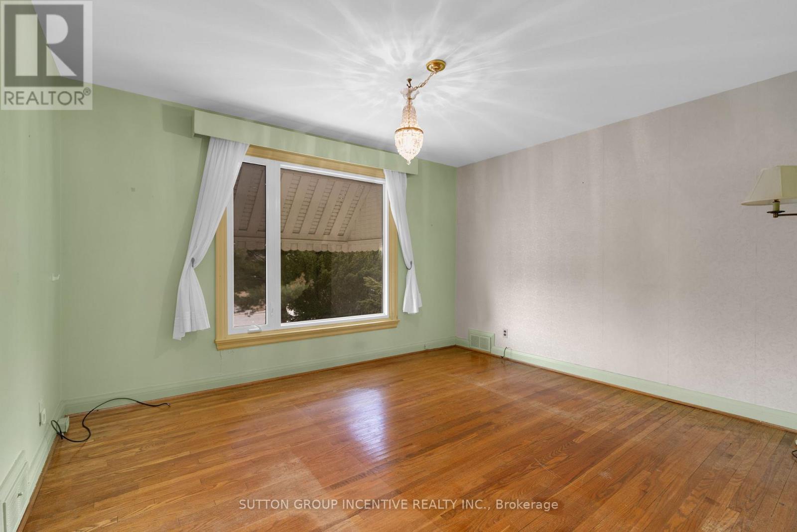 6 Kingsmere Crescent, Toronto (scarborough Village), Ontario