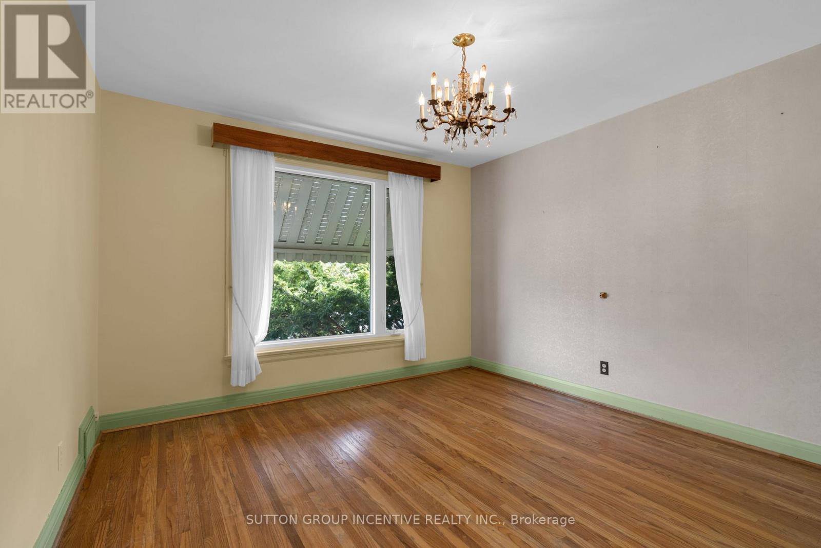 6 Kingsmere Crescent, Toronto (scarborough Village), Ontario