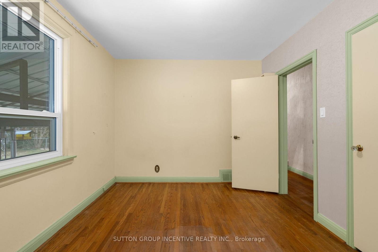 6 Kingsmere Crescent, Toronto (scarborough Village), Ontario