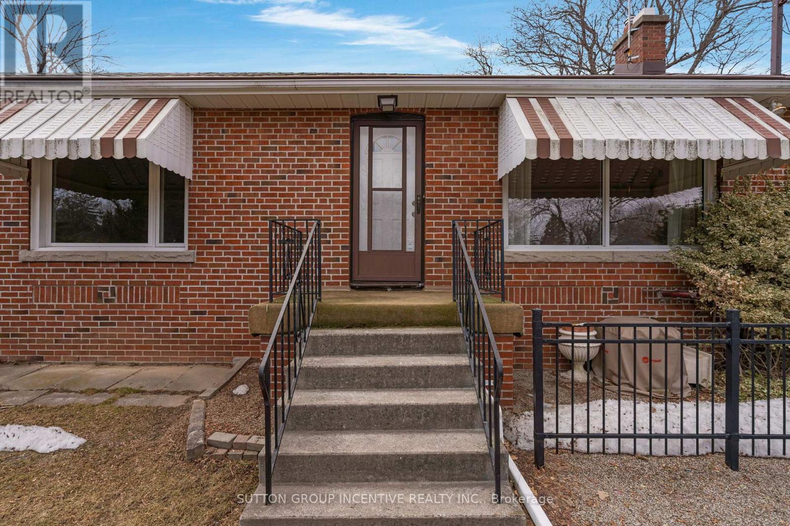 6 Kingsmere Crescent, Toronto (scarborough Village), Ontario