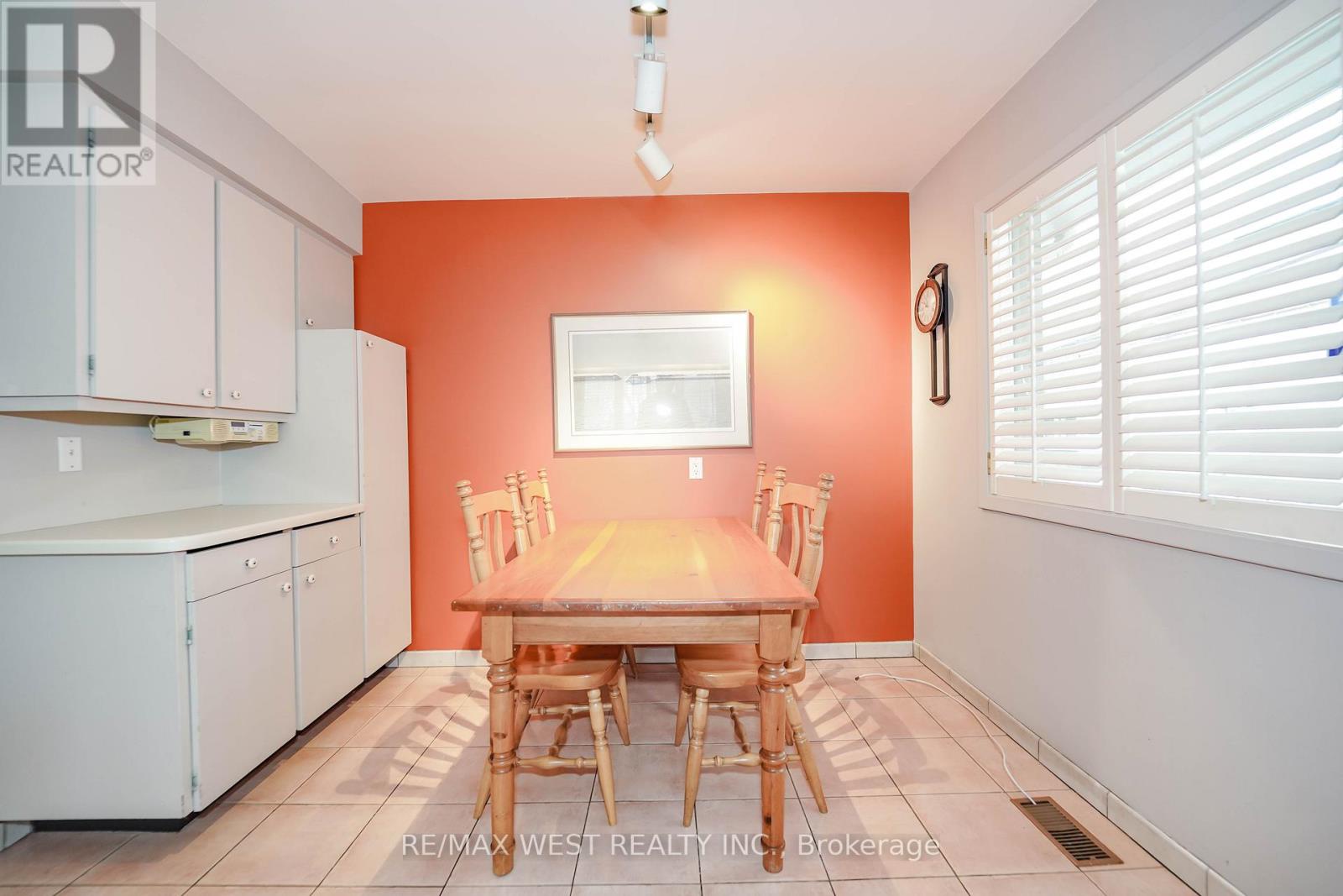 47 Saint Georges Road, Toronto (edenbridge-humber Valley), Ontario