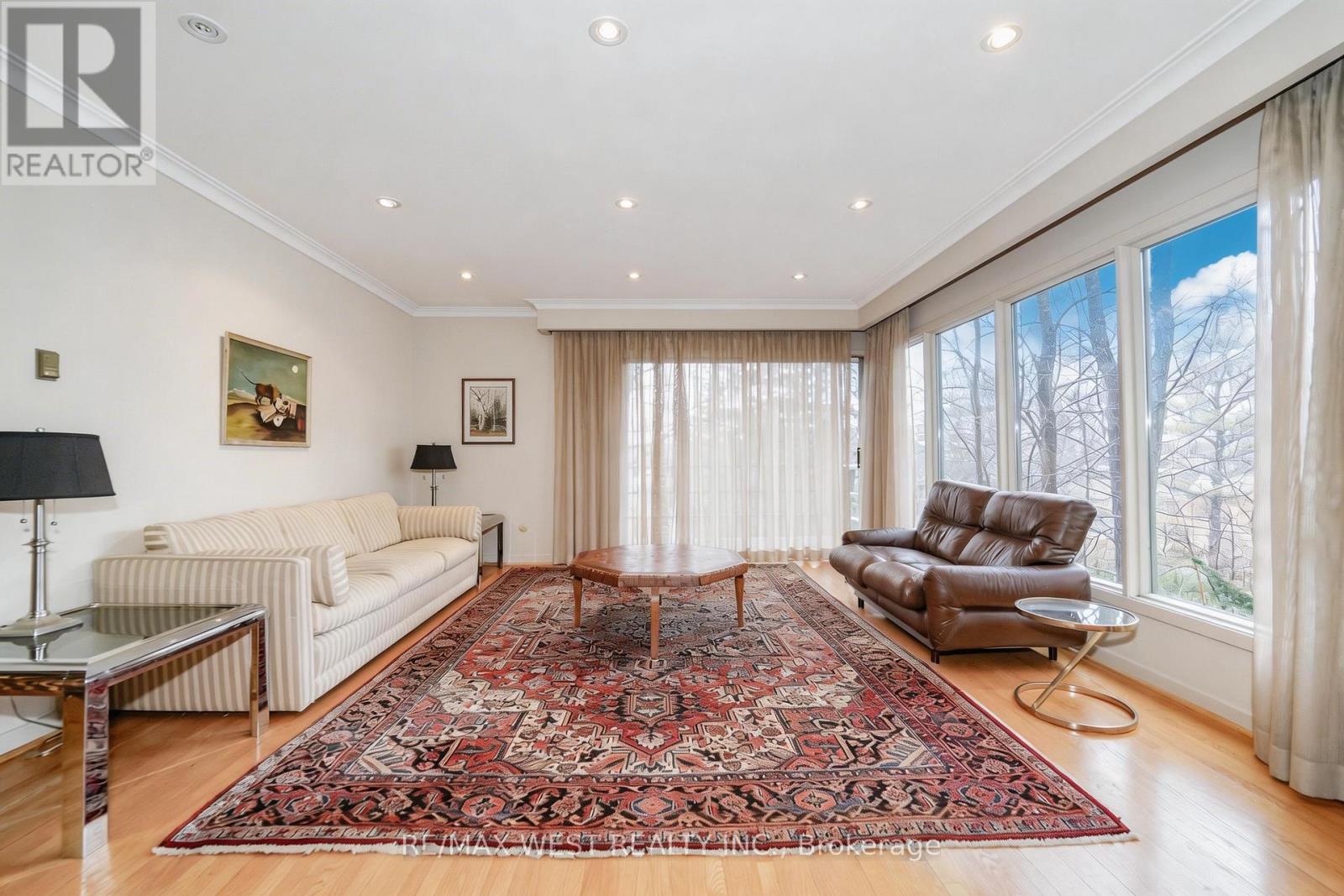 47 Saint Georges Road, Toronto (edenbridge-humber Valley), Ontario