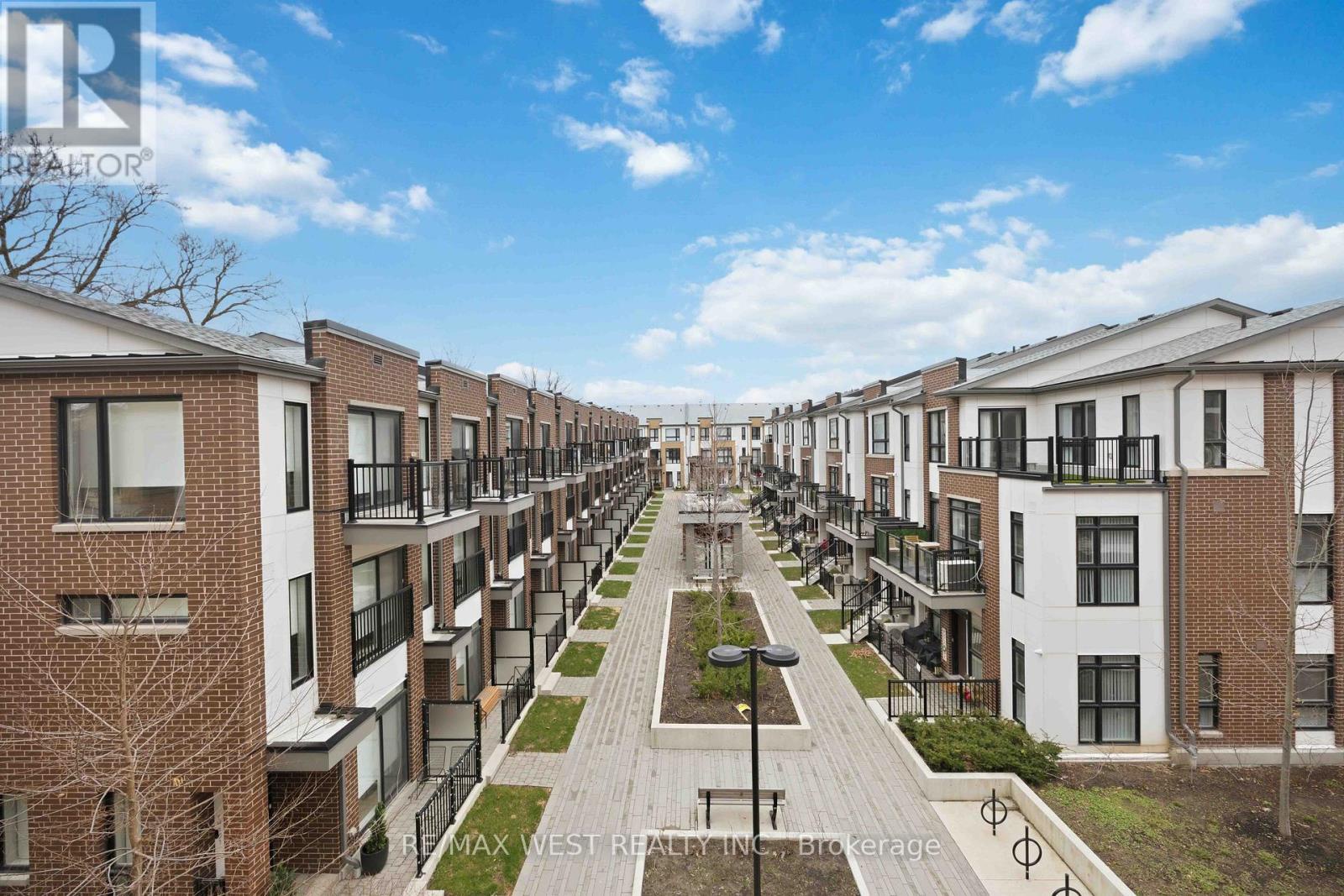 311 - 120 Canon Jackson Drive, Toronto (beechborough-greenbrook), Ontario