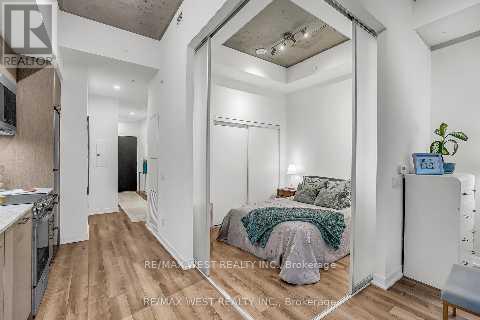 617 - 1808 St. Clair Avenue W, Toronto (weston-pellam Park), Ontario