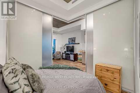 617 - 1808 St. Clair Avenue W, Toronto (weston-pellam Park), Ontario