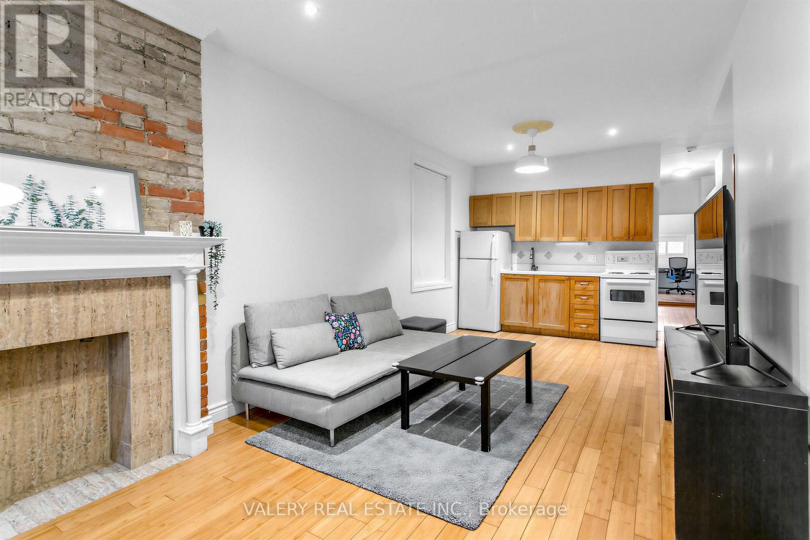 1060 Dundas Street W, Toronto (trinity-bellwoods), Ontario