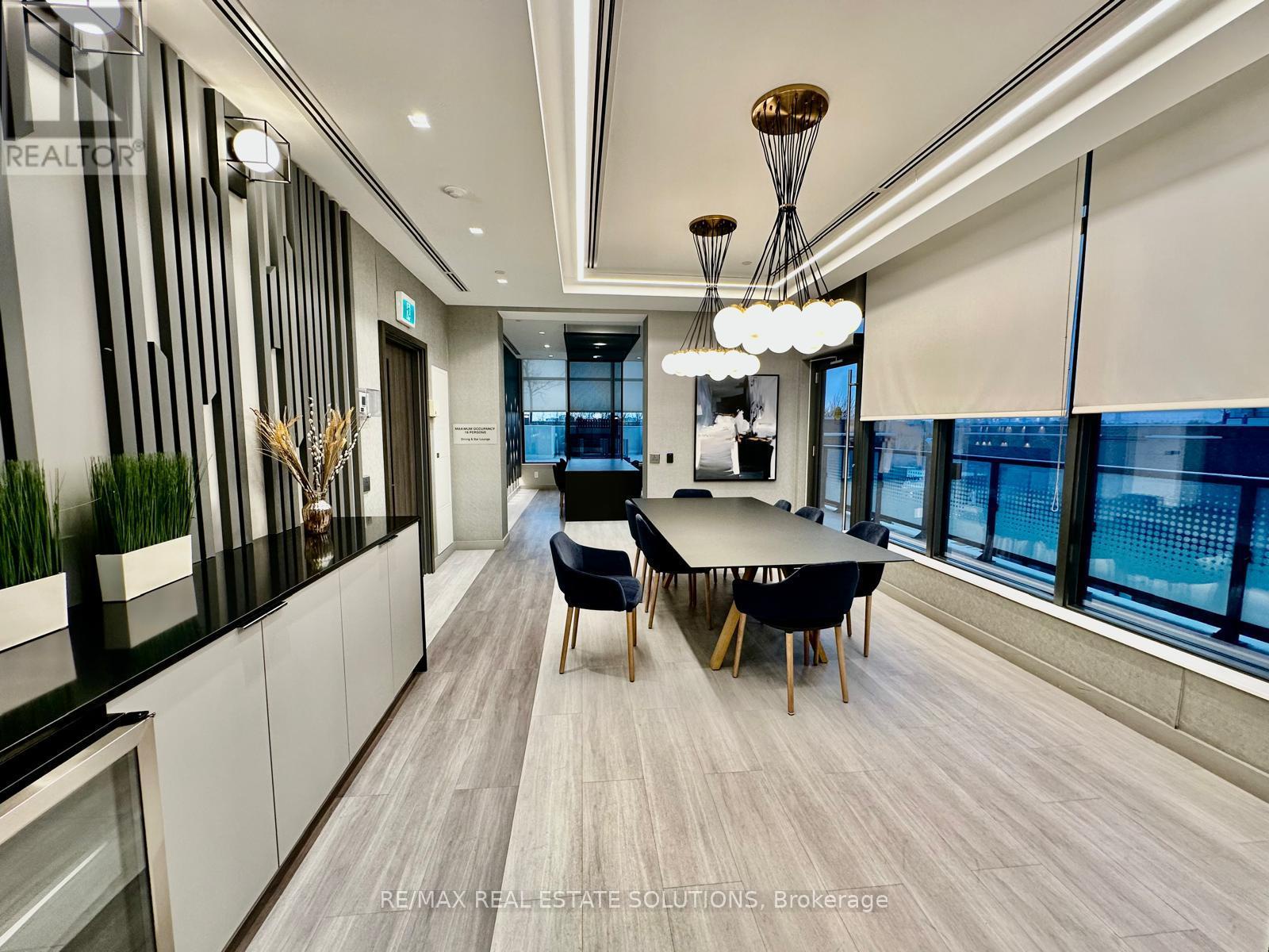 1611 - 30 Samuel Wood Way, Toronto (islington-city Centre West), Ontario