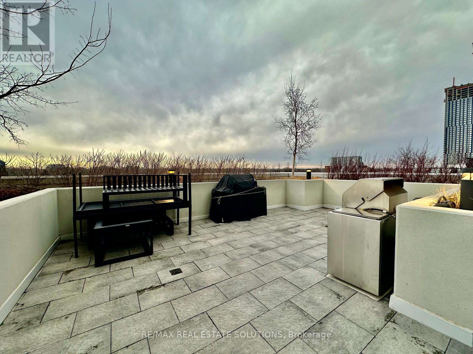 1611 - 30 Samuel Wood Way, Toronto (islington-city Centre West), Ontario