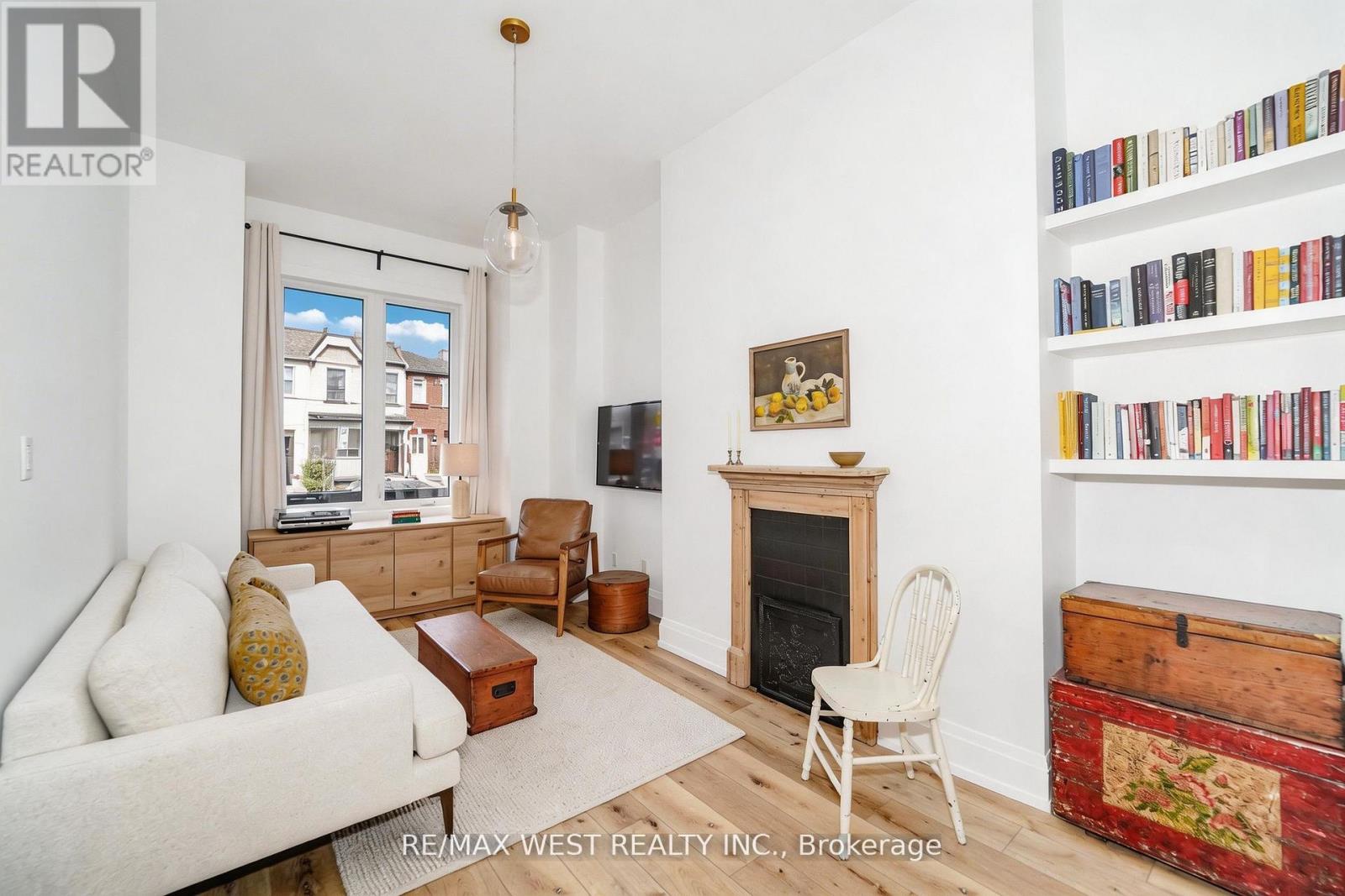 200 Euclid Avenue, Toronto (trinity-bellwoods), Ontario