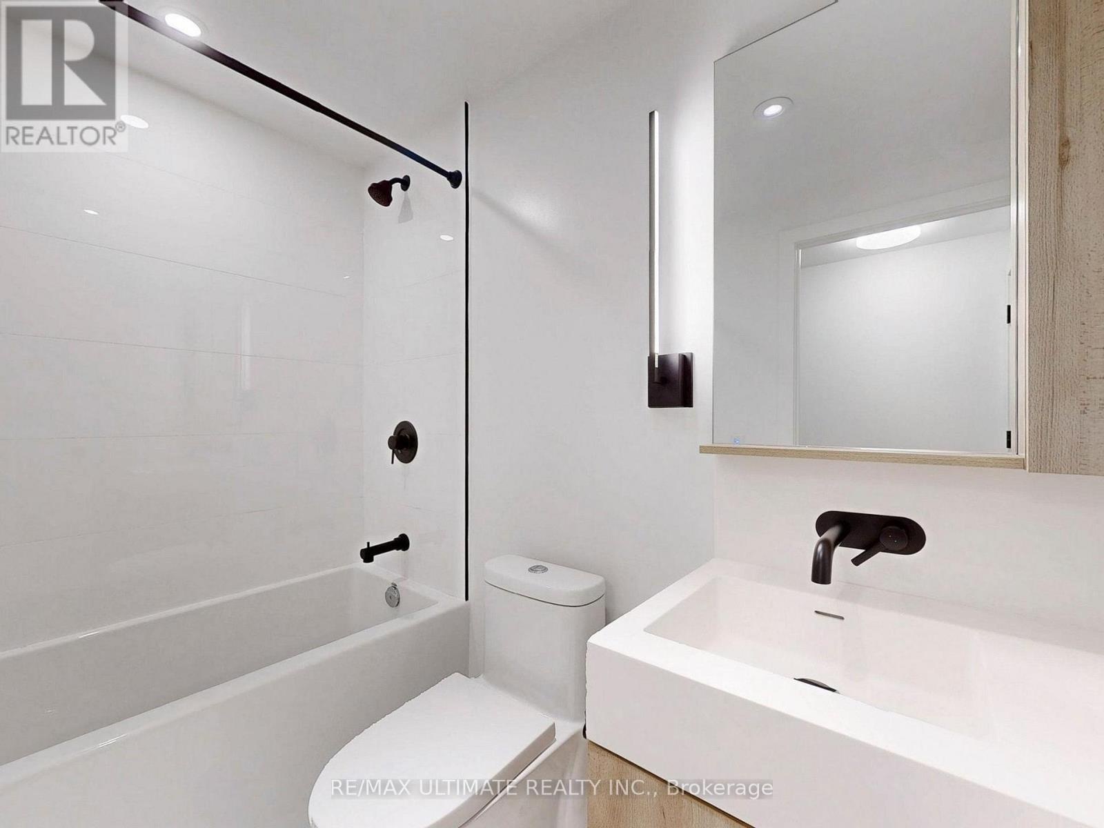 117 Broadway Avenue, Toronto (mount Pleasant West), Ontario