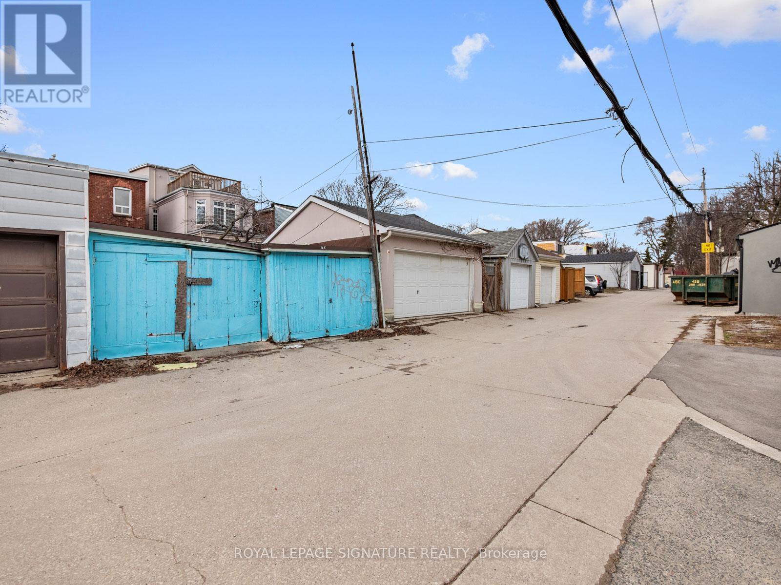 45 Eaton Avenue, Toronto (danforth), Ontario