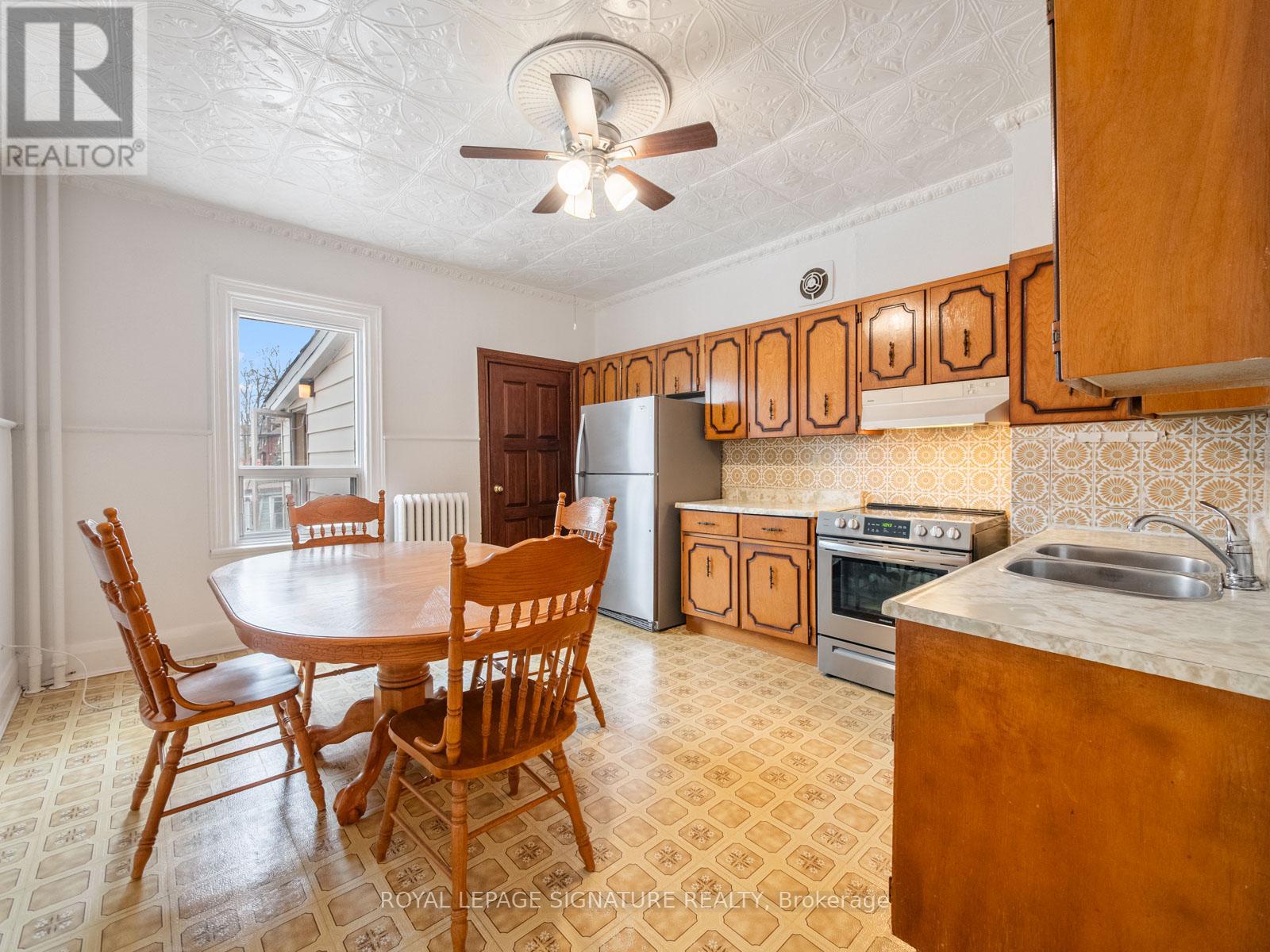 45 Eaton Avenue, Toronto (danforth), Ontario