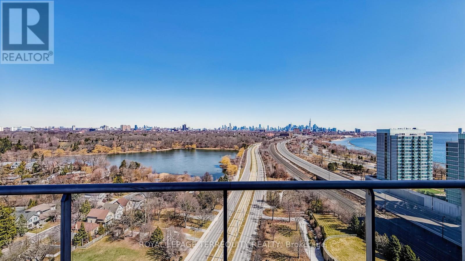 2205 - 15 Windermere Avenue, Toronto (high Park-swansea), Ontario