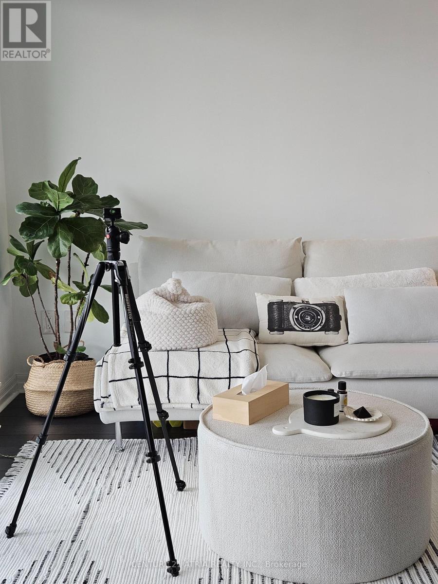 317 - 2015 Sheppard Avenue E, Toronto (henry Farm), Ontario