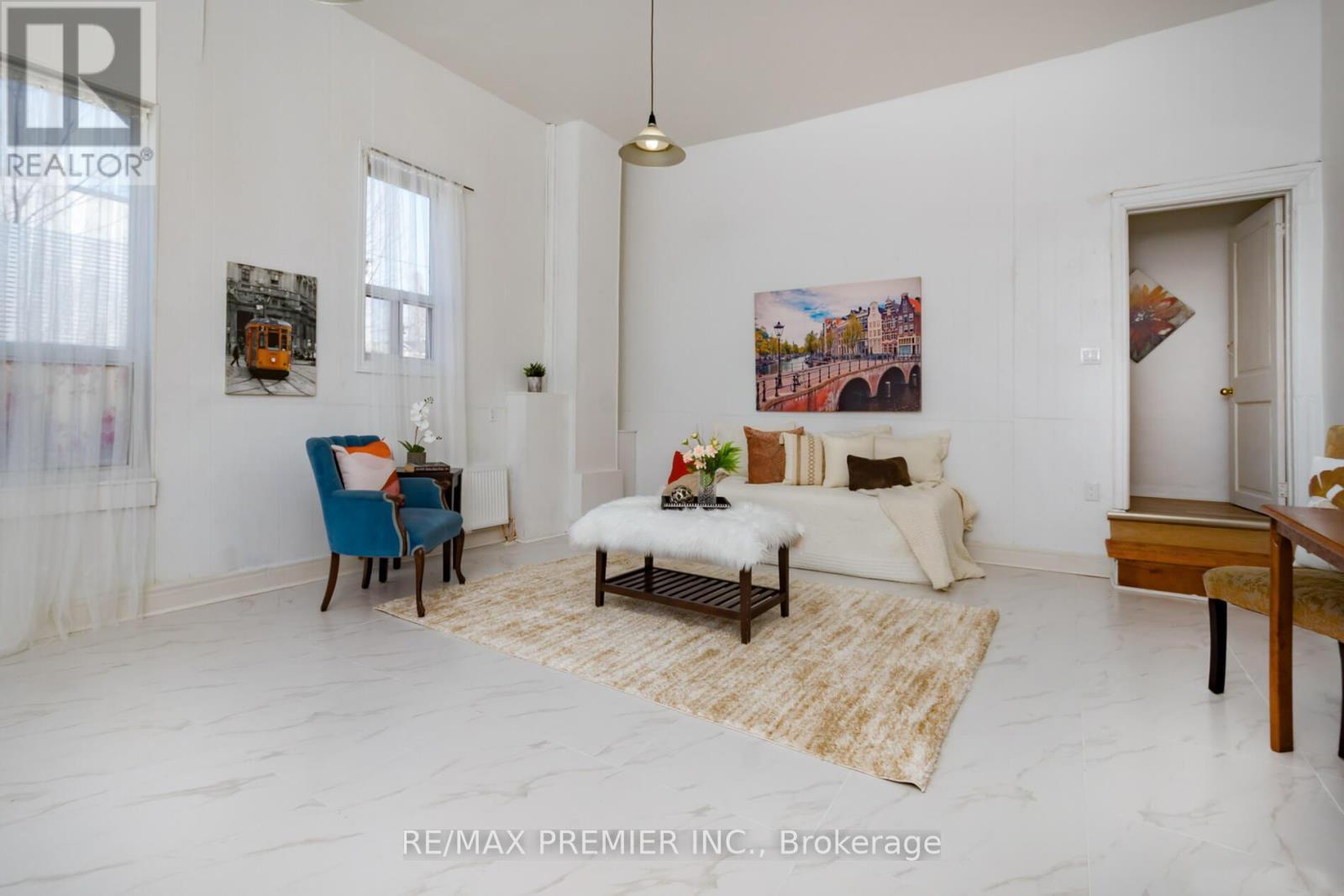 229 Bellwoods Avenue, Toronto (trinity-bellwoods), Ontario