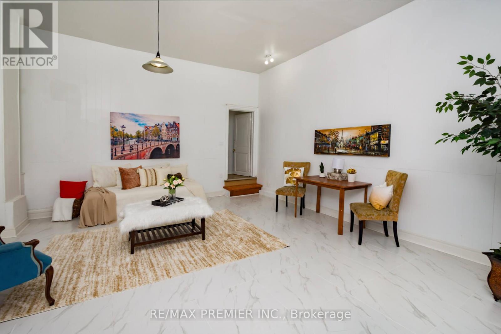 229 Bellwoods Avenue, Toronto (trinity-bellwoods), Ontario