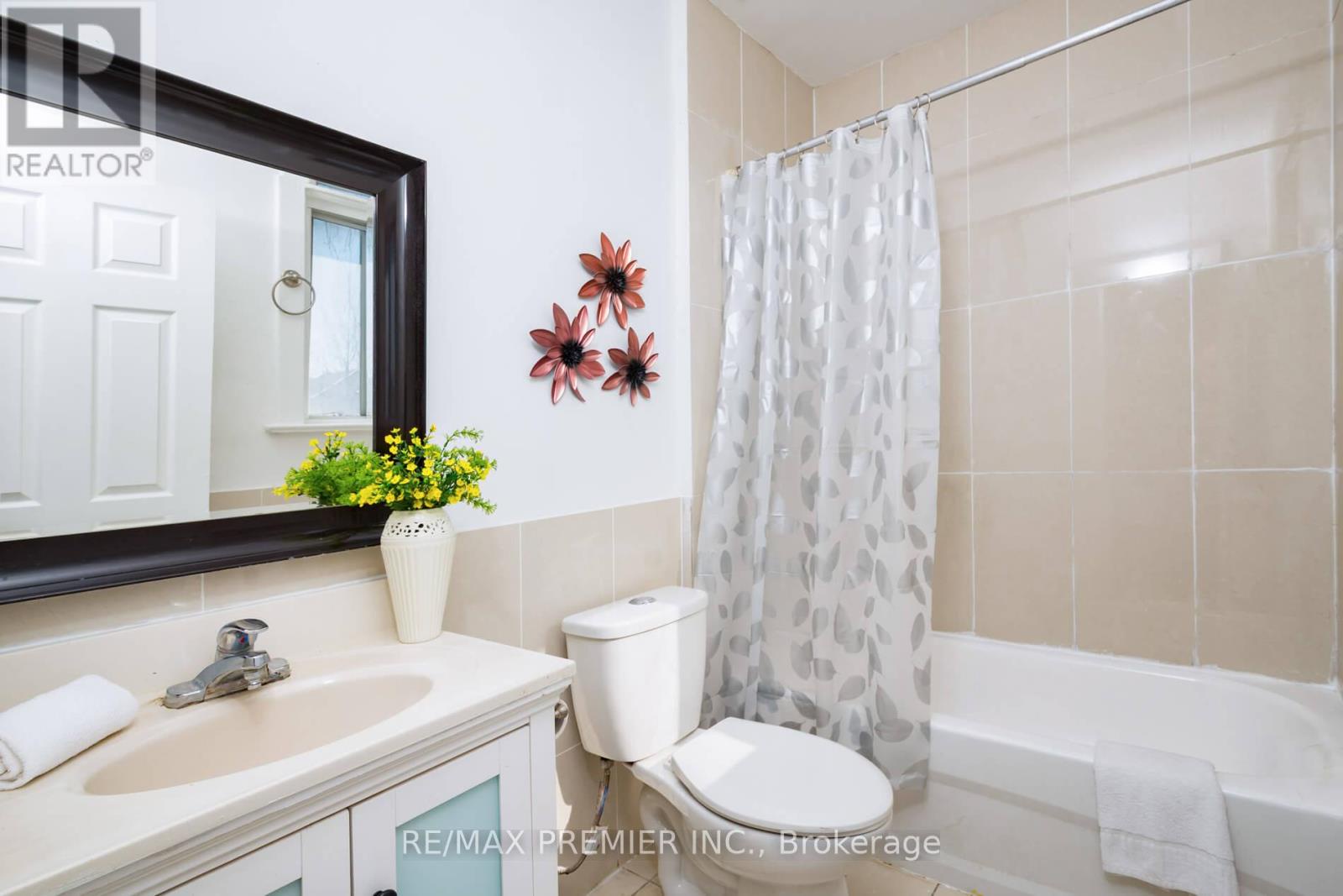 229 Bellwoods Avenue, Toronto (trinity-bellwoods), Ontario