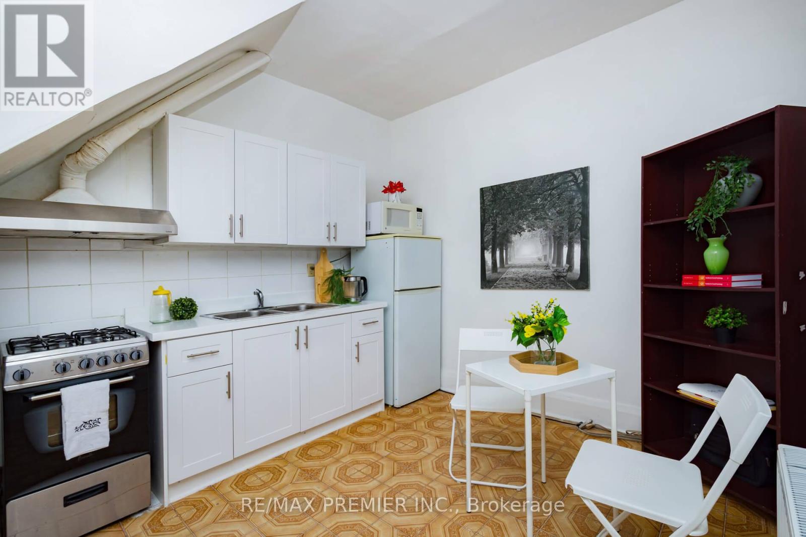 229 Bellwoods Avenue, Toronto (trinity-bellwoods), Ontario