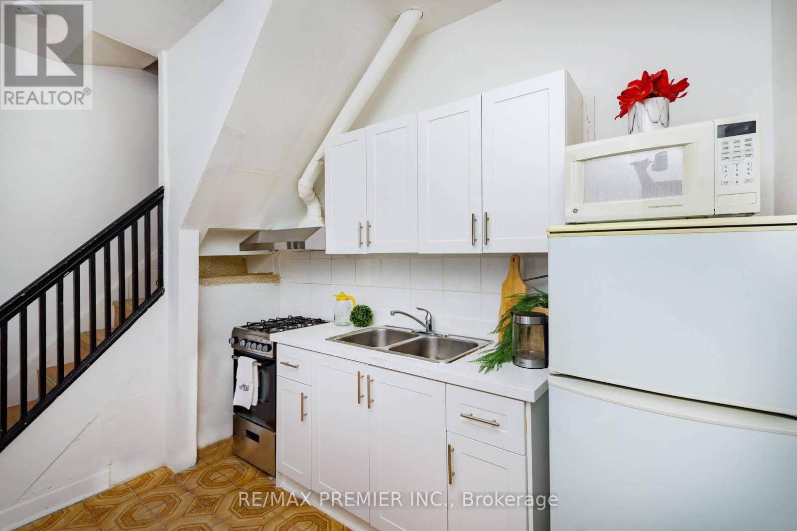 229 Bellwoods Avenue, Toronto (trinity-bellwoods), Ontario