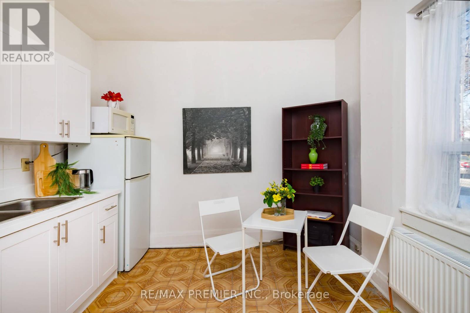 229 Bellwoods Avenue, Toronto (trinity-bellwoods), Ontario