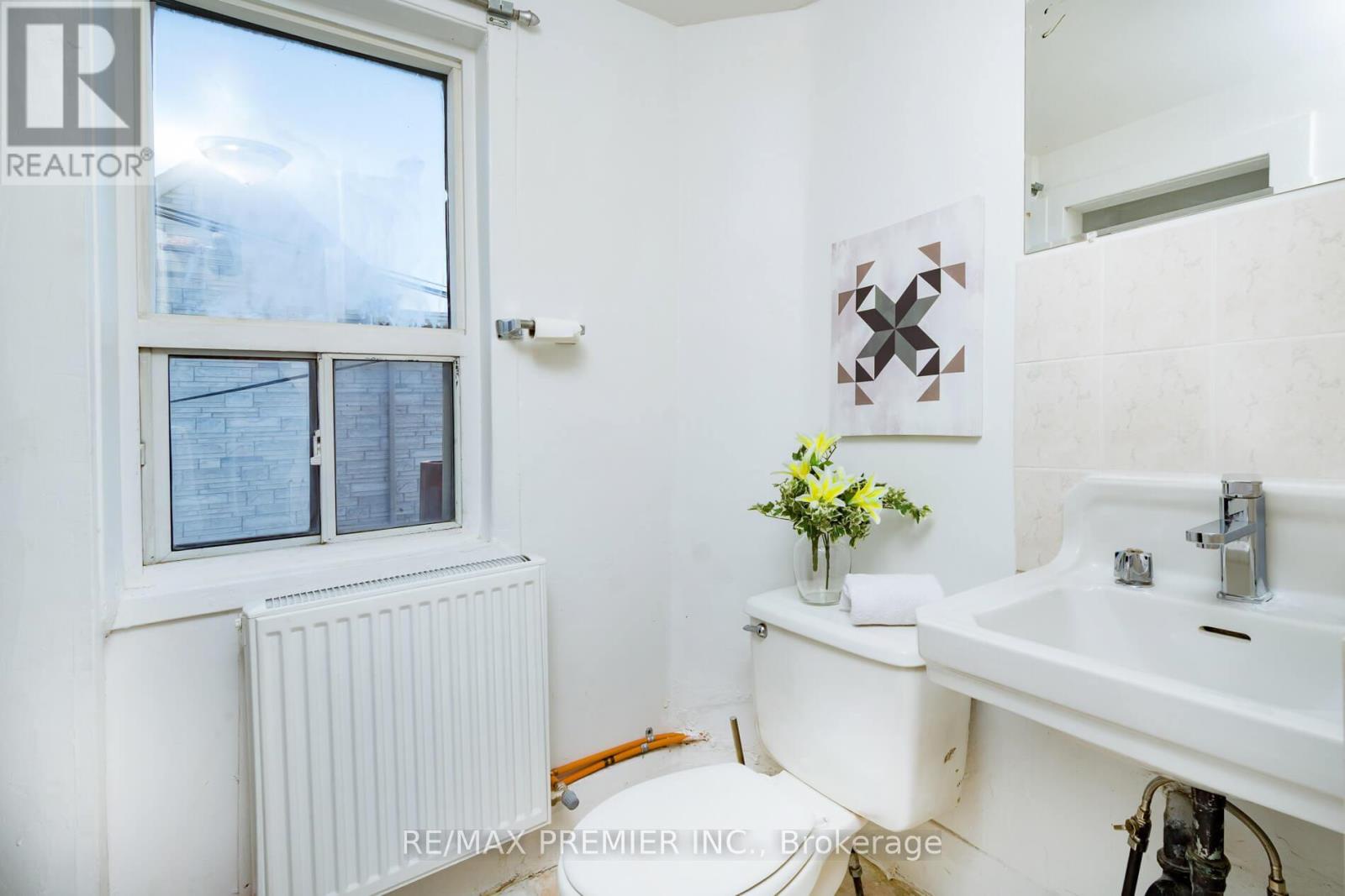 229 Bellwoods Avenue, Toronto (trinity-bellwoods), Ontario