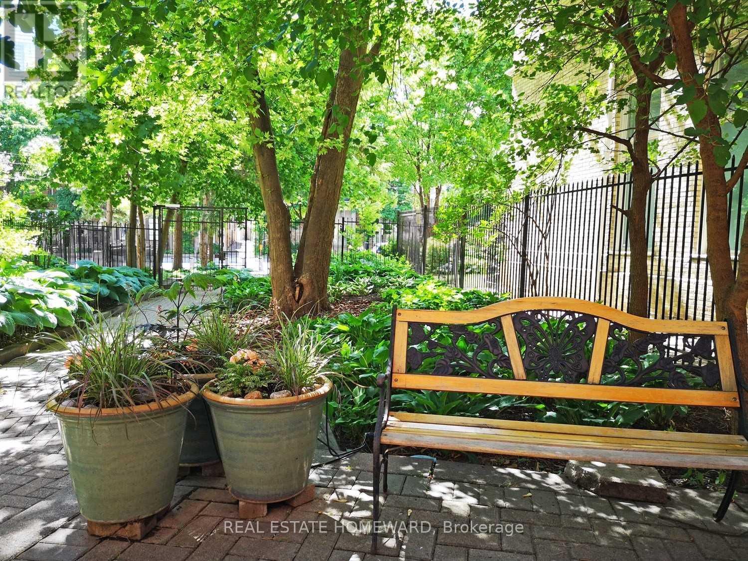 409 - 77 Maitland Place, Toronto (cabbagetown-south St. James Town), Ontario