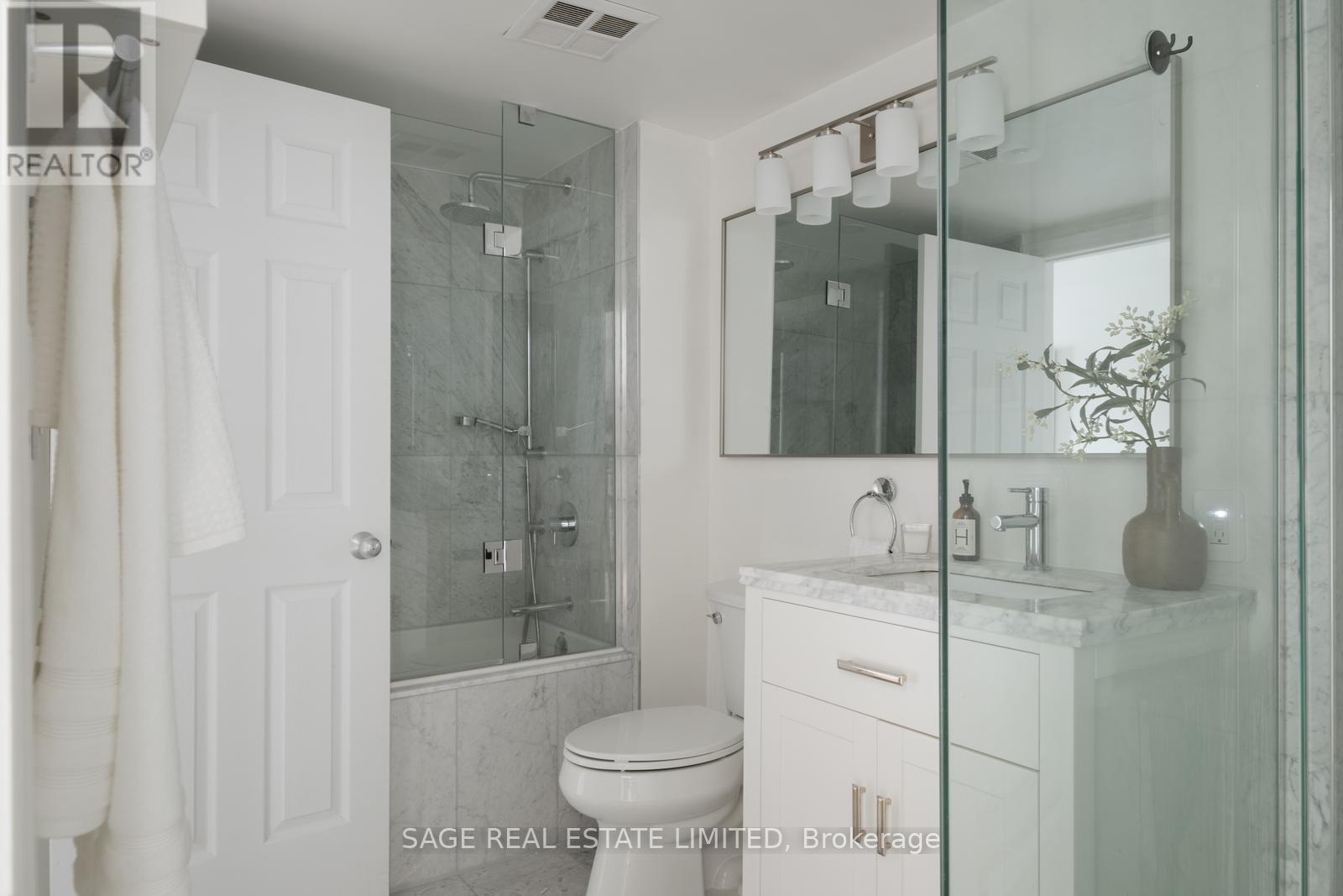 119 - 208 Niagara Street, Toronto (niagara), Ontario