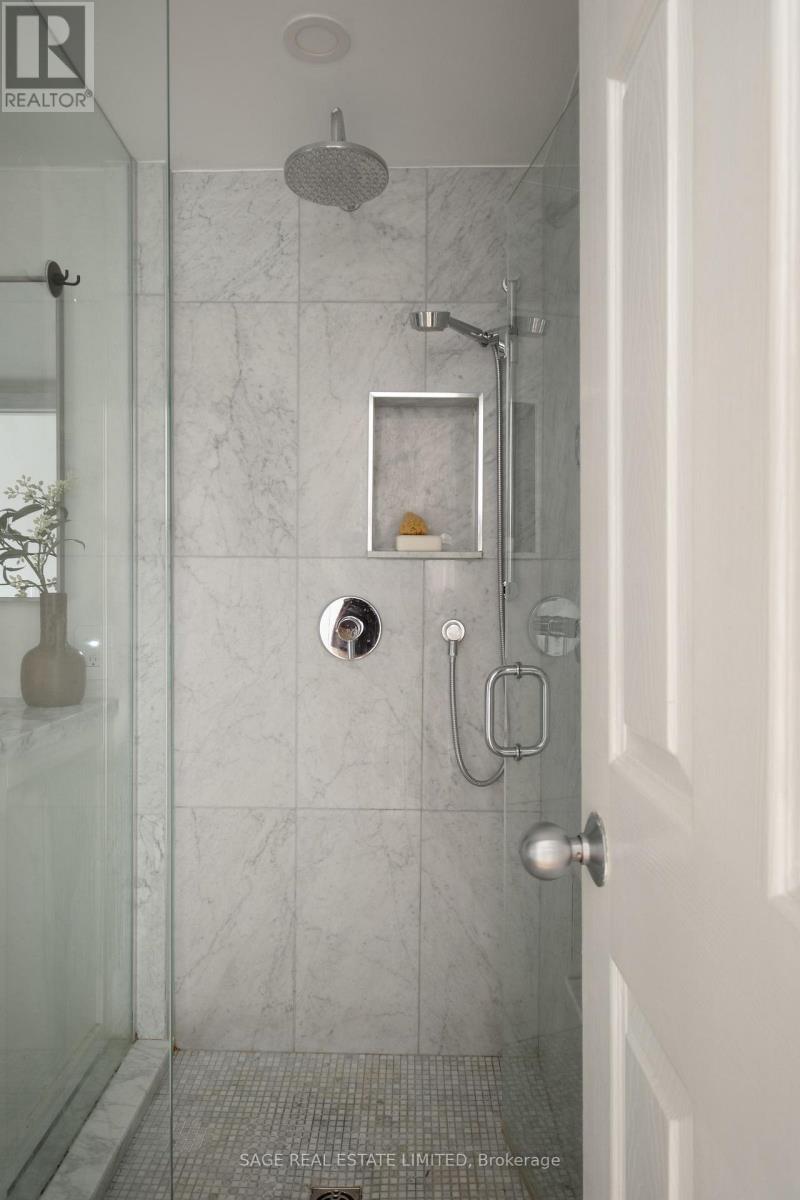 119 - 208 Niagara Street, Toronto (niagara), Ontario