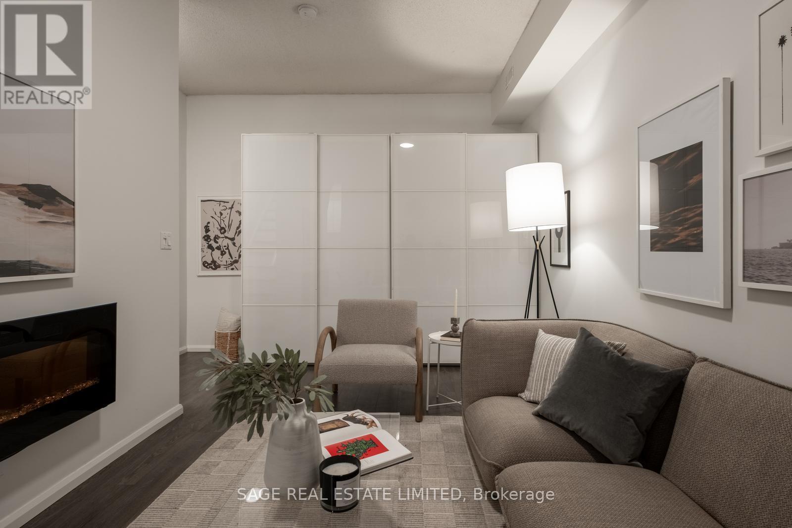 119 - 208 Niagara Street, Toronto (niagara), Ontario